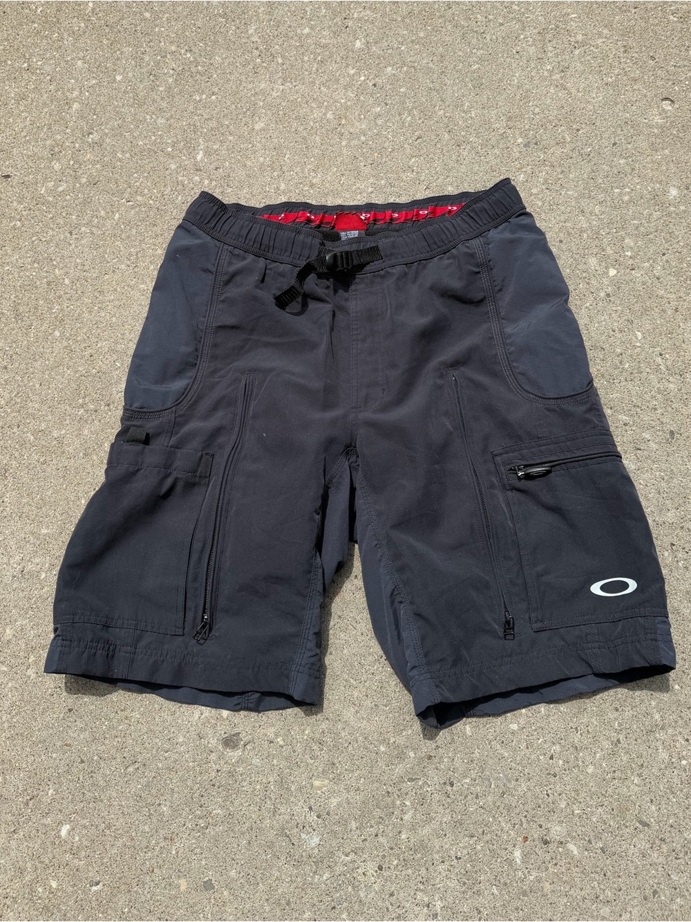 Vintage y2k Oakley software mtb shorts 
Cycling shorts tactical cargo skull